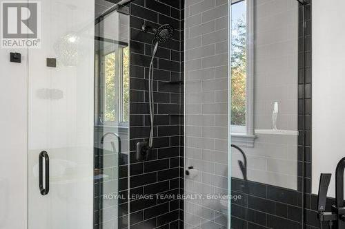 524 Osmond Daley Drive, Ottawa, ON - Indoor Photo Showing Bathroom