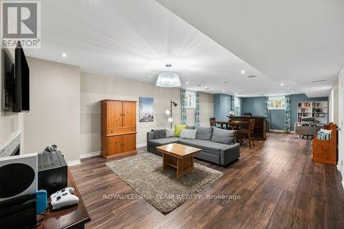 524 Osmond Daley Drive, Ottawa, ON - Indoor Photo Showing Other Room