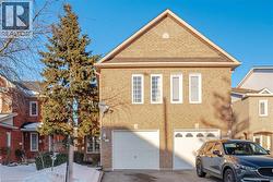 6945 GRACEFIELD Drive  Mississauga, ON L5N 6T9