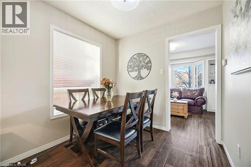 6945 Gracefield Drive, Mississauga, ON - Indoor Photo Showing Dining Room