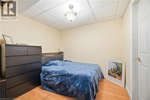 6945 Gracefield Drive, Mississauga, ON - Indoor Photo Showing Bedroom