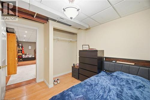 6945 Gracefield Drive, Mississauga, ON - Indoor Photo Showing Bedroom