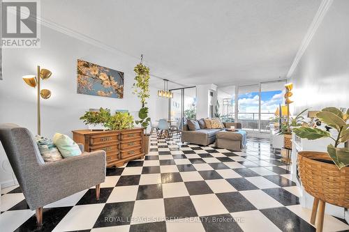 602 - 75 Emmett Avenue, Toronto, ON - Indoor