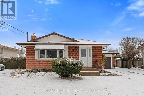 Brick bungalow with oversized garage - 6 Brookbanks Drive N, St. Catharines (Lakeport), ON - Outdoor