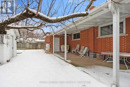 Covered rear patio - 6 Brookbanks Drive N, St. Catharines (Lakeport), ON - Outdoor