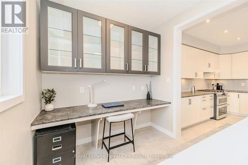 Kitchen nook - 262 Dolman Street, Woolwich, ON - Indoor
