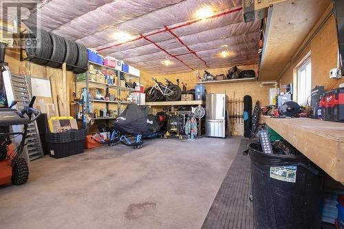 28 Parker Ave, Sault Ste. Marie, ON - Indoor Photo Showing Garage