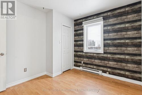 121 Elizabeth Street, Mississippi Mills, ON - Indoor Photo Showing Other Room