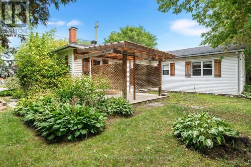 121 Elizabeth Street, Mississippi Mills, ON - Outdoor