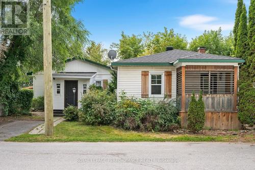 121 Elizabeth Street, Mississippi Mills, ON - Outdoor