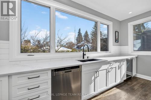 307 Fairmont Avenue, Ottawa, ON - Indoor Photo Showing Kitchen With Double Sink