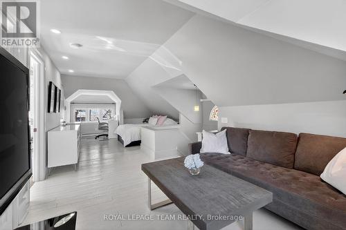 307 Fairmont Avenue, Ottawa, ON - Indoor