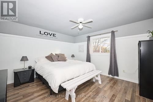 2455 Coral Avenue, Fort Erie (Stevensville), ON - Indoor Photo Showing Bedroom