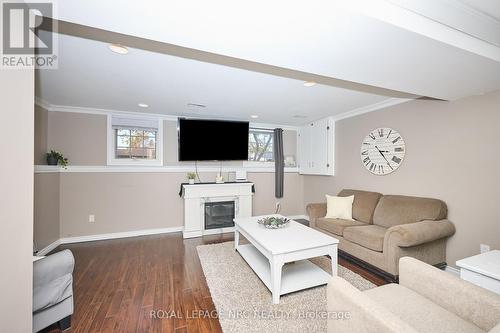 2455 Coral Avenue, Fort Erie (Stevensville), ON - Indoor Photo Showing Living Room With Fireplace