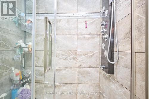 2455 Coral Avenue, Fort Erie (Stevensville), ON - Indoor Photo Showing Bathroom