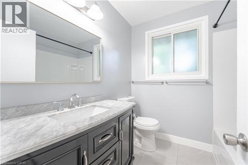1116 Homewood Drive Unit# 1, Burlington, ON - Indoor Photo Showing Bathroom