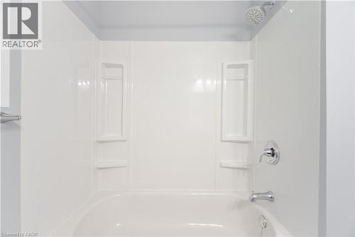 1116 Homewood Drive Unit# 1, Burlington, ON - Indoor Photo Showing Bathroom