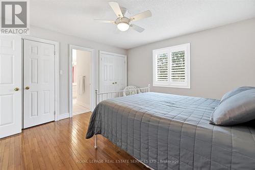 Second Bedroom Boasts a Shared Five-Piece Ensuite - 2017 Peak Place, Oakville, ON - Indoor Photo Showing Bedroom