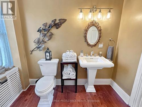 52 West Front Street, Stirling-Rawdon (Stirling Ward), ON - Indoor Photo Showing Bathroom