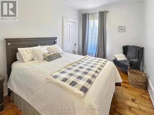 52 West Front Street, Stirling-Rawdon (Stirling Ward), ON - Indoor Photo Showing Bedroom