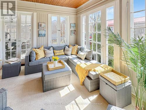 52 West Front Street, Stirling-Rawdon (Stirling Ward), ON - Indoor Photo Showing Living Room