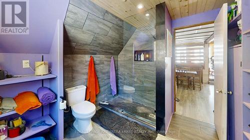 8 Fr 62 Street, Trent Lakes, ON - Indoor Photo Showing Bathroom