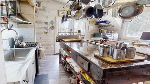 8 Fr 62 Street, Trent Lakes, ON - Indoor Photo Showing Other Room