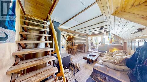 8 Fr 62 Street, Trent Lakes, ON - Indoor Photo Showing Other Room