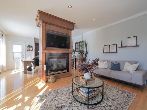 Salon - 255 Rue Des Fuchsias, Trois-Rivières, QC - Indoor Photo Showing Living Room With Fireplace