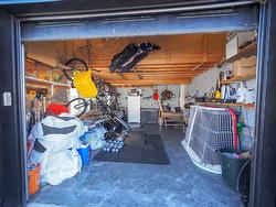 Garage - 