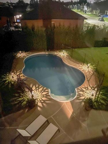Cour - 255 Rue Des Fuchsias, Trois-Rivières, QC - Outdoor With In Ground Pool