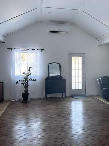 Chambre à coucher principale - 17 Ch. Des Neufs-Milles, Notre-Dame-De-La-Paix, QC - Indoor