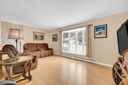 Salon - 938 Rue Du Relais, Saint-Jérôme, QC - Indoor Photo Showing Living Room