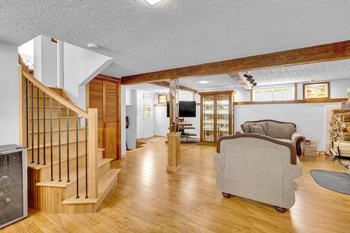 Boudoir - 938 Rue Du Relais, Saint-Jérôme, QC - Indoor