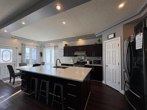 1108 Christie Avenue N, Fort Frances, ON - Indoor Photo Showing Kitchen With Double Sink With Upgraded Kitchen