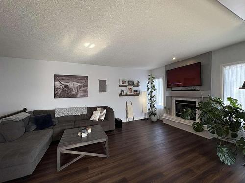 1108 Christie Avenue N, Fort Frances, ON - Indoor Photo Showing Living Room With Fireplace