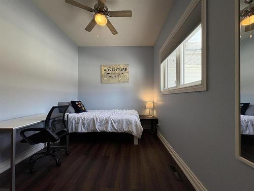 1108 Christie Avenue N, Fort Frances, ON - Indoor Photo Showing Bedroom