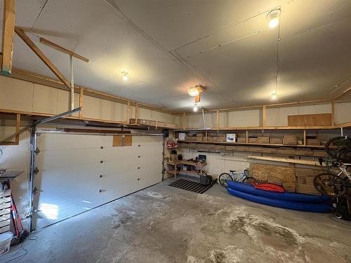1108 Christie Avenue N, Fort Frances, ON - Indoor Photo Showing Garage
