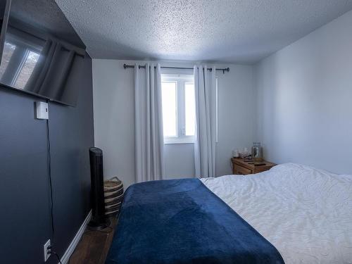 50 567 Edison Road, Thunder Bay, ON - Indoor Photo Showing Bedroom