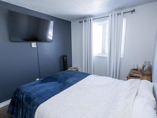 50 567 Edison Road, Thunder Bay, ON - Indoor Photo Showing Bedroom