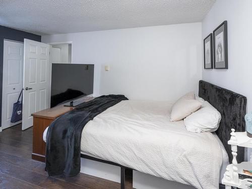 50 567 Edison Road, Thunder Bay, ON - Indoor Photo Showing Bedroom