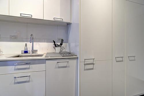 Cuisine - 315-1265 Rue Lambert-Closse, Montréal (Ville-Marie), QC - Indoor Photo Showing Kitchen