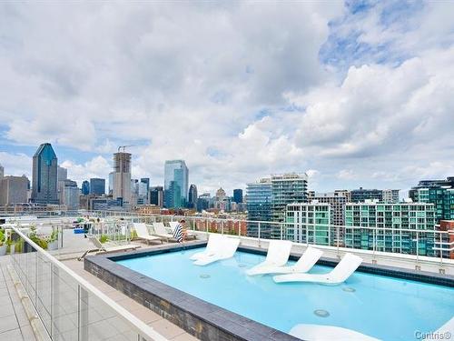 Piscine - 415-1375 Rue Des Bassins, Montréal (Le Sud-Ouest), QC - Outdoor With In Ground Pool With View