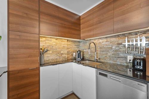 Cuisine - 415-1375 Rue Des Bassins, Montréal (Le Sud-Ouest), QC - Indoor Photo Showing Kitchen