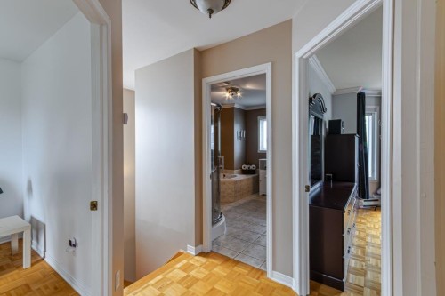 Hall d'entrée/Vestibule - 39 Rue Des Saphirs, L'Île-Perrot, QC - Indoor Photo Showing Other Room