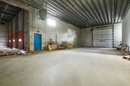 Intérieur - Bat-4130 Rue Principale, Saint-Félix-De-Valois, QC - Indoor Photo Showing Garage