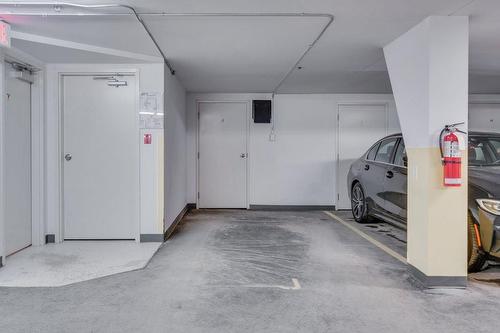 Stationnement - 105-435 Rue De L'Atmosphère, Gatineau (Aylmer), QC - Indoor Photo Showing Garage