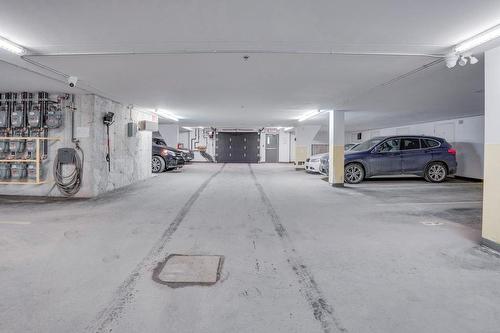 Stationnement - 105-435 Rue De L'Atmosphère, Gatineau (Aylmer), QC - Indoor Photo Showing Garage