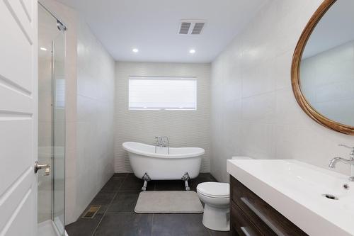 Salle de bains - 19 8E Avenue, Laval (Auteuil), QC - Indoor Photo Showing Bathroom