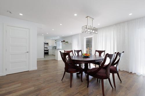 Salle à manger - 19 8E Avenue, Laval (Auteuil), QC - Indoor Photo Showing Dining Room